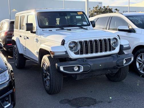 2025 Jeep Wrangler 4-Door Sahara 4x4