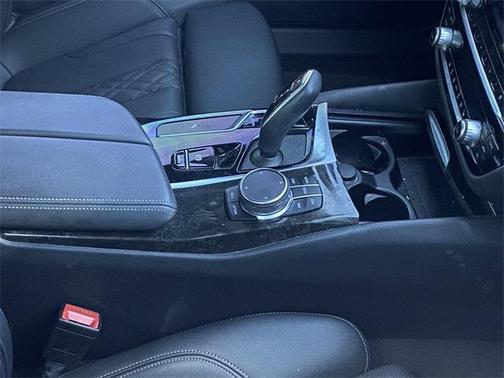 2023 BMW 530 i xDrive