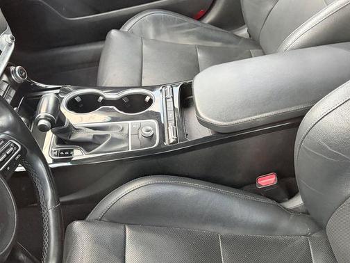 Panthera Metal 2019 Kia Stinger Base
