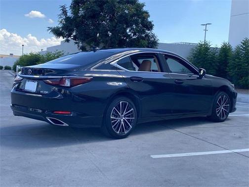 2024 Lexus ES 350 Luxury