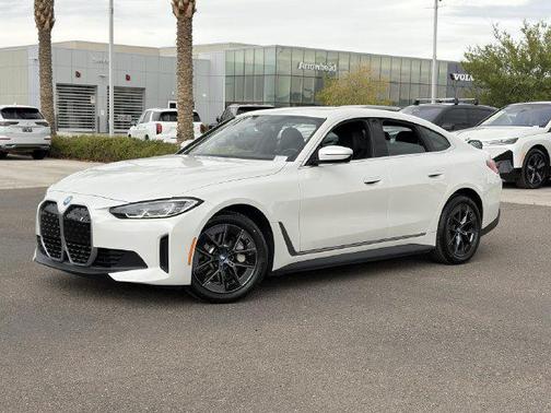 Mineral White Metallic 2023 BMW i4 Gran Coupe eDrive40