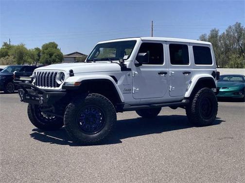 2024 Jeep Wrangler 4-Door Sahara 4x4
