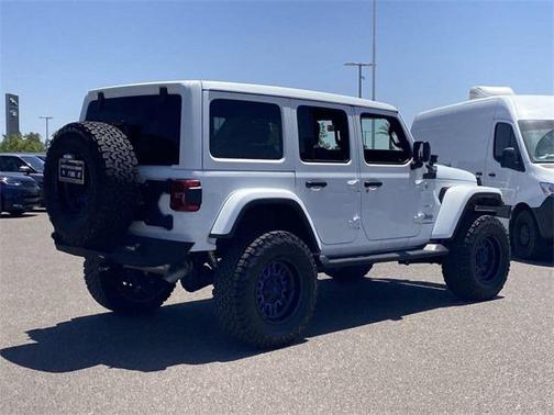 2024 Jeep Wrangler 4-Door Sahara 4x4