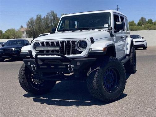2024 Jeep Wrangler 4-Door Sahara 4x4