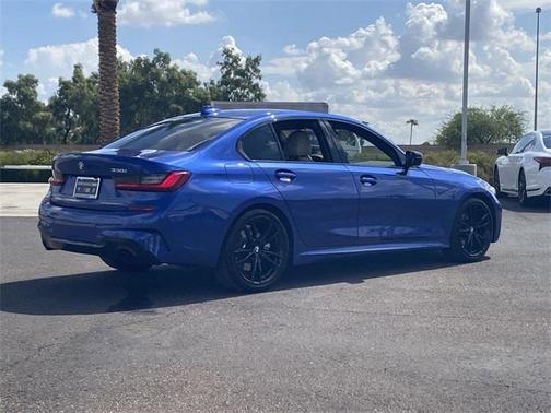 2022 BMW 330 330i