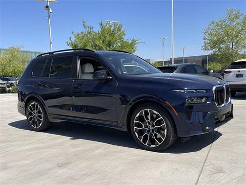 2026 BMW X7 M60i