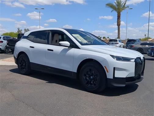 2025 BMW iX xDrive50