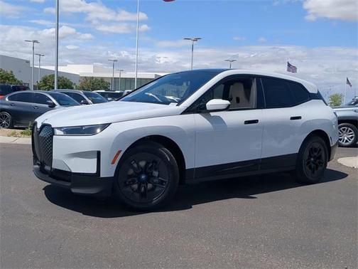 2025 BMW iX xDrive50