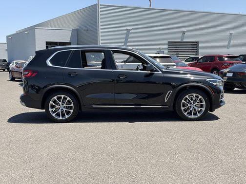 Black Sapphire Metallic 2023 BMW X5 sDrive40i
