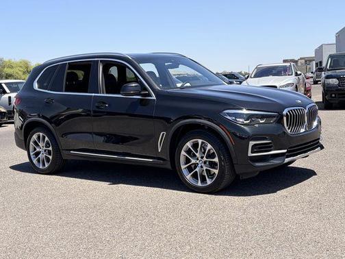 Black Sapphire Metallic 2023 BMW X5 sDrive40i