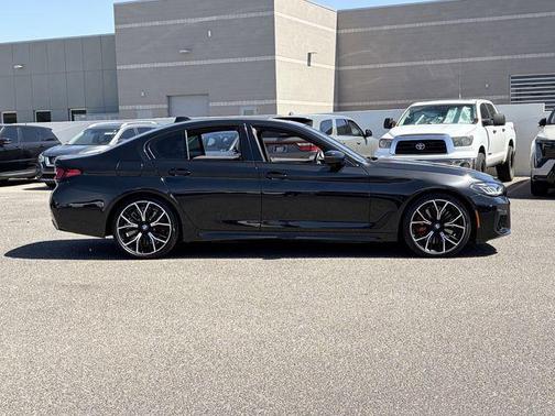 Black Sapphire Metallic 2023 BMW 540 i