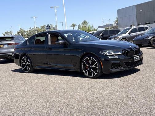 Black Sapphire Metallic 2023 BMW 540 i