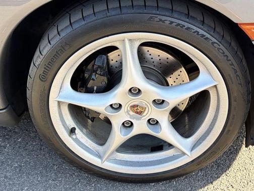 2003 Porsche 911 Carrera