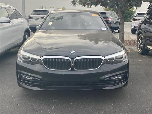 2018 BMW 540 540i