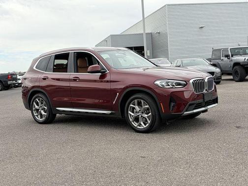 Aventurin Red Metallic 2023 BMW X3 sDrive30i