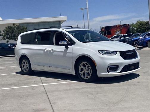 2023 Chrysler Pacifica Limited