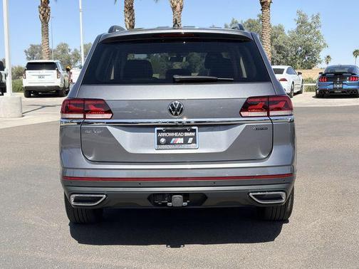 Platinum Gray Metallic 2023 Volkswagen Atlas 3.6L SE w/Technology