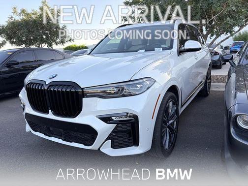 Mineral White Metallic 2021 BMW X7 xDrive40i