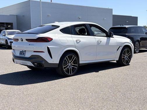 Alpine White 2027 BMW X6 M60i