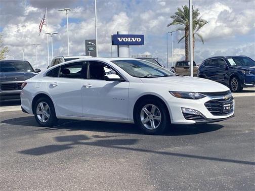 2022 Chevrolet Malibu FWD LT