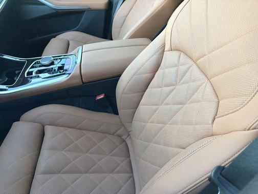 Alpine White 2025 BMW X5 xDrive40i