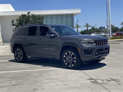 2022 Jeep Grand Cherokee Overland