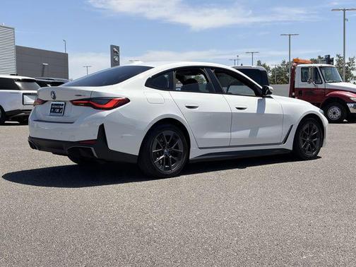 Alpine White 2022 BMW i4 Gran Coupe eDrive40