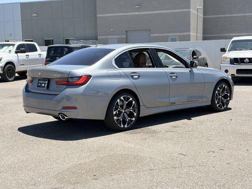 Skyscraper Grey Metallic 2026 BMW 330 330i