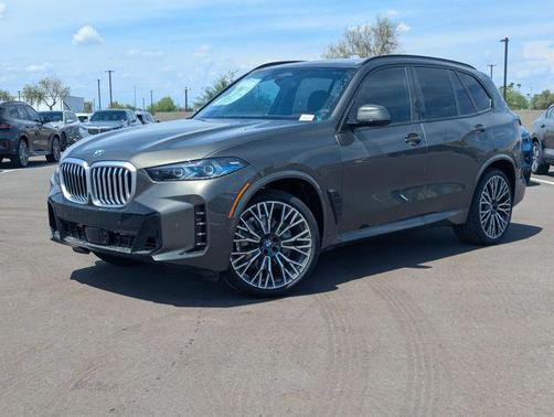 Manhattan Green Metallic 2026 BMW X5 xDrive40i