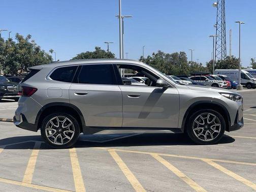 Space Silver Metallic 2025 BMW X1 xDrive28i