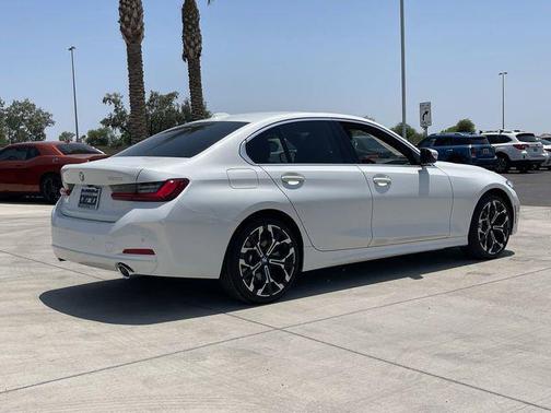 2025 BMW 330 330i Sedan