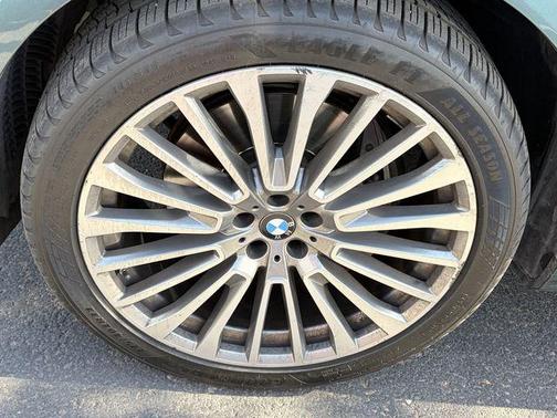 Blue 2023 BMW X7 xDrive40i