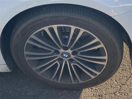 2019 BMW 530e iPerformance