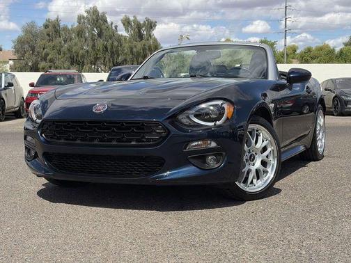 2018 FIAT 124 Spider Base