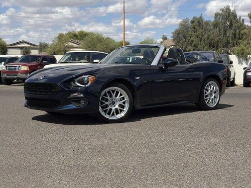 Mare Blue Metalic 2018 FIAT 124 Spider Base