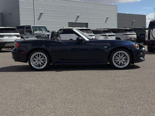 2018 FIAT 124 Spider Base