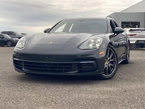 2019 Porsche Panamera 4