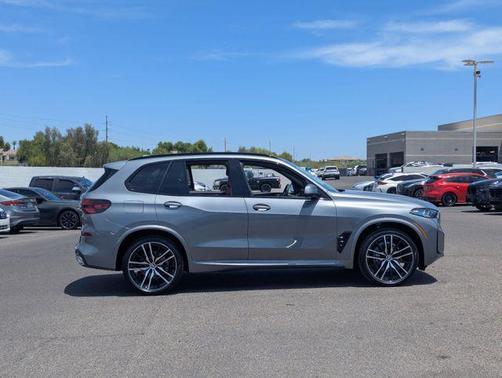 Skyscraper Grey Metallic 2026 BMW X5 xDrive40i