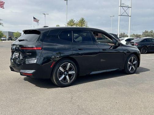 Black Sapphire Metallic 2026 BMW iX xDrive45