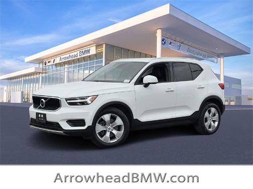 2019 Volvo XC40 T5 Momentum