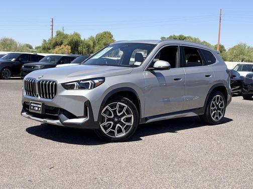 Space Silver Metallic 2026 BMW X1 xDrive28i