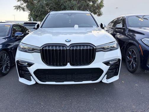 Alpine White 2022 BMW X7 xDrive40i