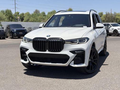 Alpine White 2022 BMW X7 xDrive40i
