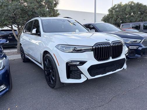 Alpine White 2022 BMW X7 xDrive40i