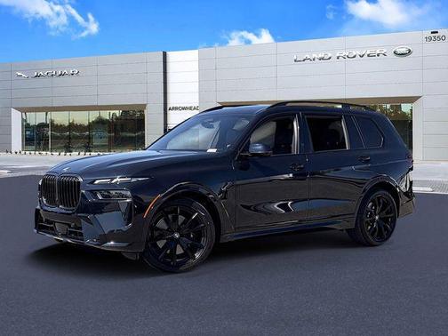 Carbon Black Metallic 2023 BMW X7 xDrive40i