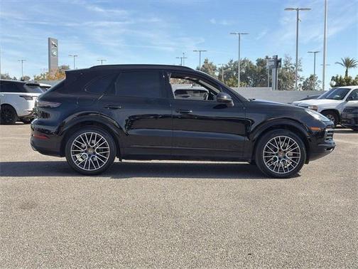 2023 Porsche Cayenne Cayenne