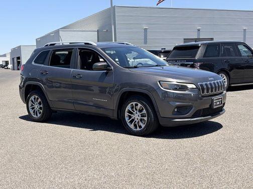 Granite Crystal Metallic Clearcoat 2019 Jeep Cherokee Latitude Plus