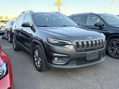 Granite Crystal Metallic Clearcoat 2019 Jeep Cherokee Latitude Plus