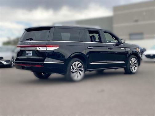 2022 Lincoln Navigator Reserve