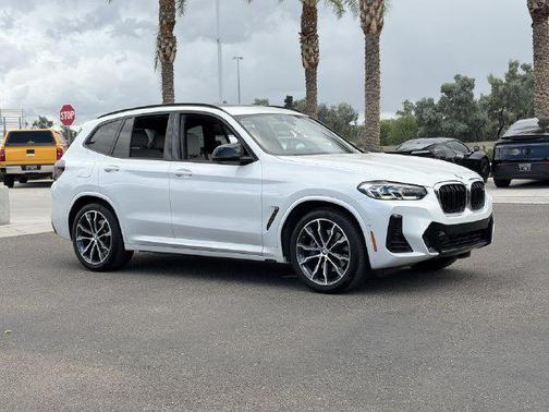 Mineral White Metallic 2024 BMW X3 M40i